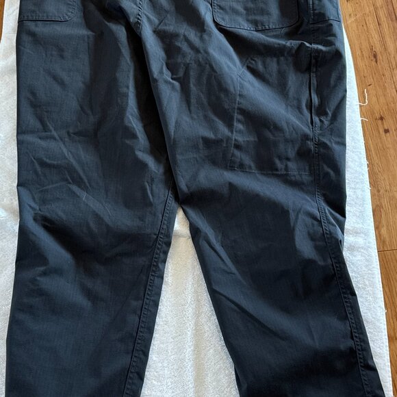 Carhartt Men's Size 46x30 Relaxed Fit Canvas Pants - Grey 74533-33 Bicomponent - Picture 3 of 7